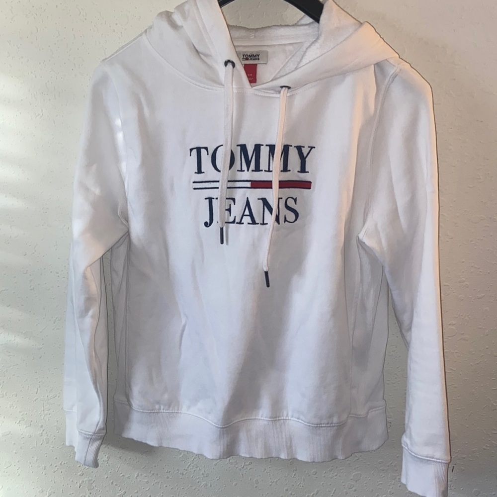 NWOT size SP Tommy Hilfiger sweatshirt R1